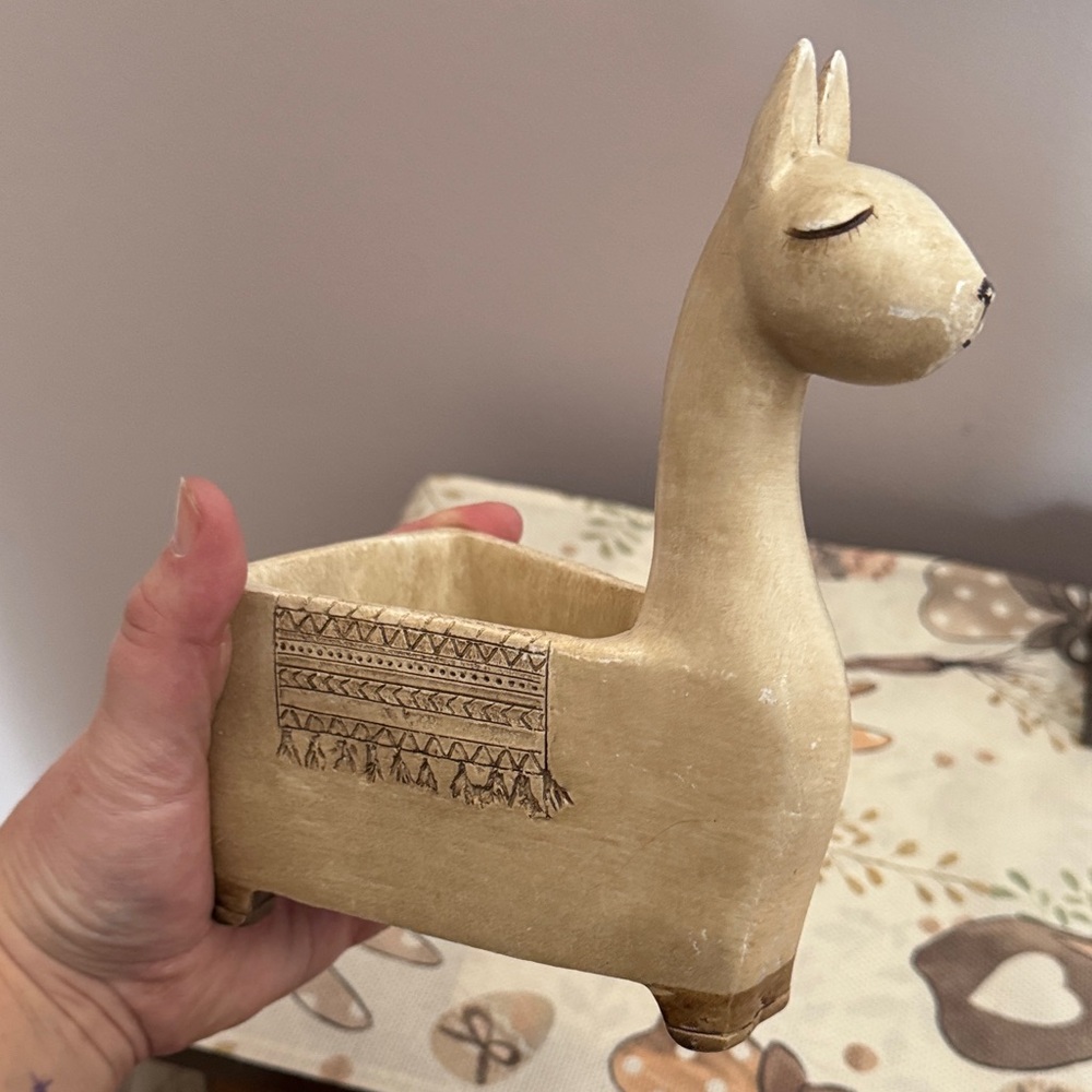 Ceramic Llama Planter - Picture 4 of 5